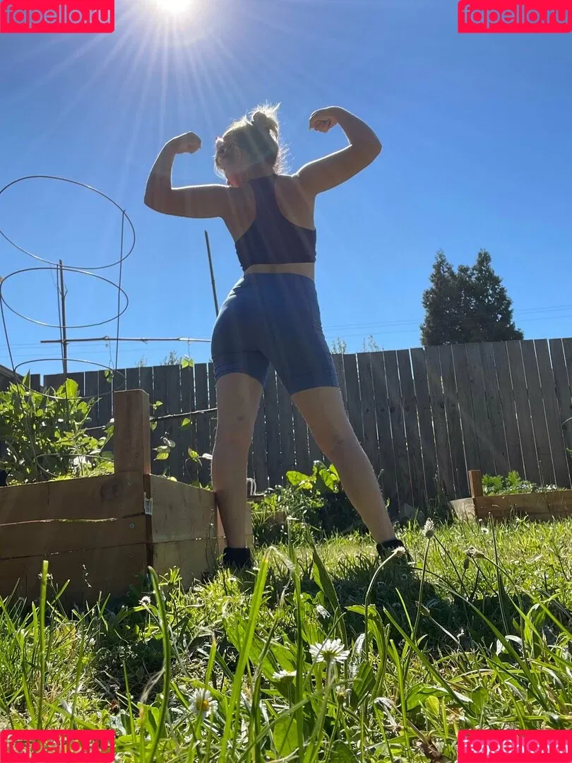 lilpinkalien Onlyfans Photo Gallery 