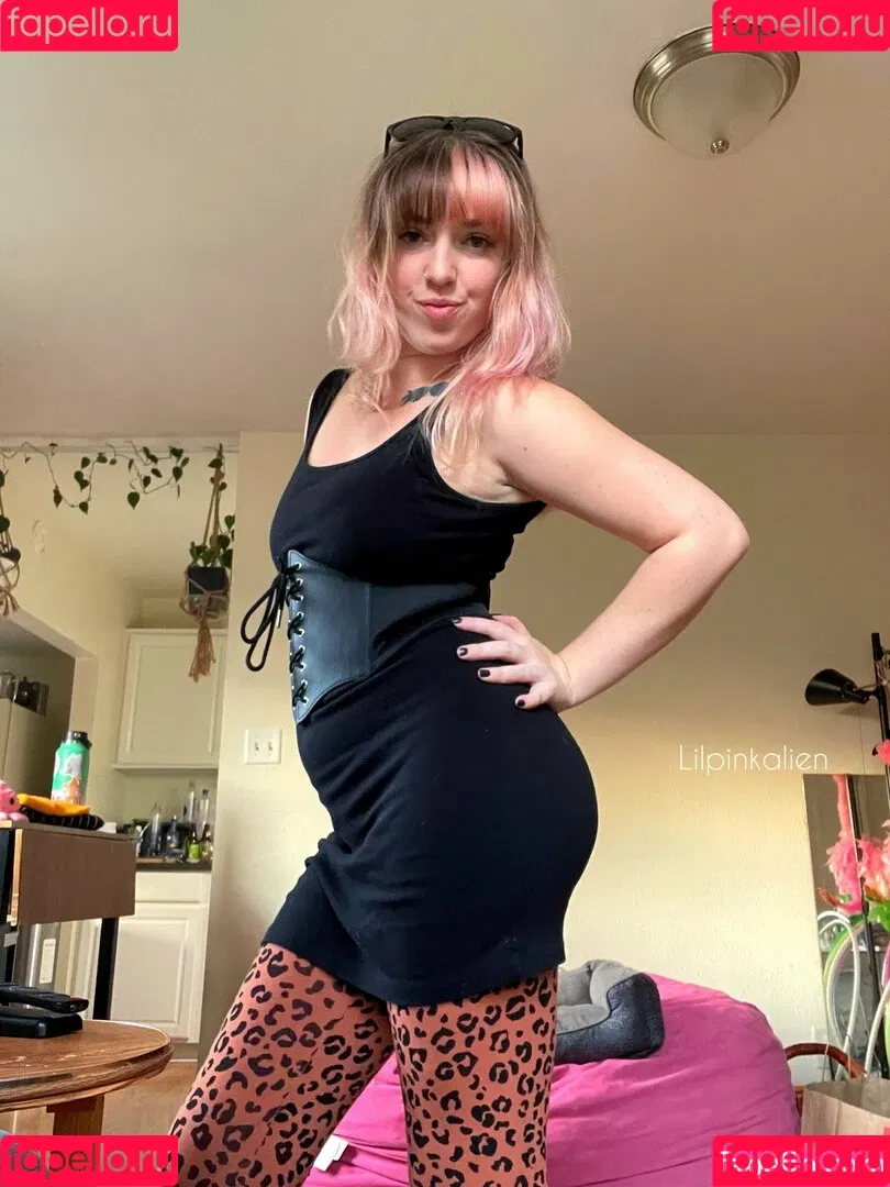 lilpinkalien Onlyfans Photo Gallery 