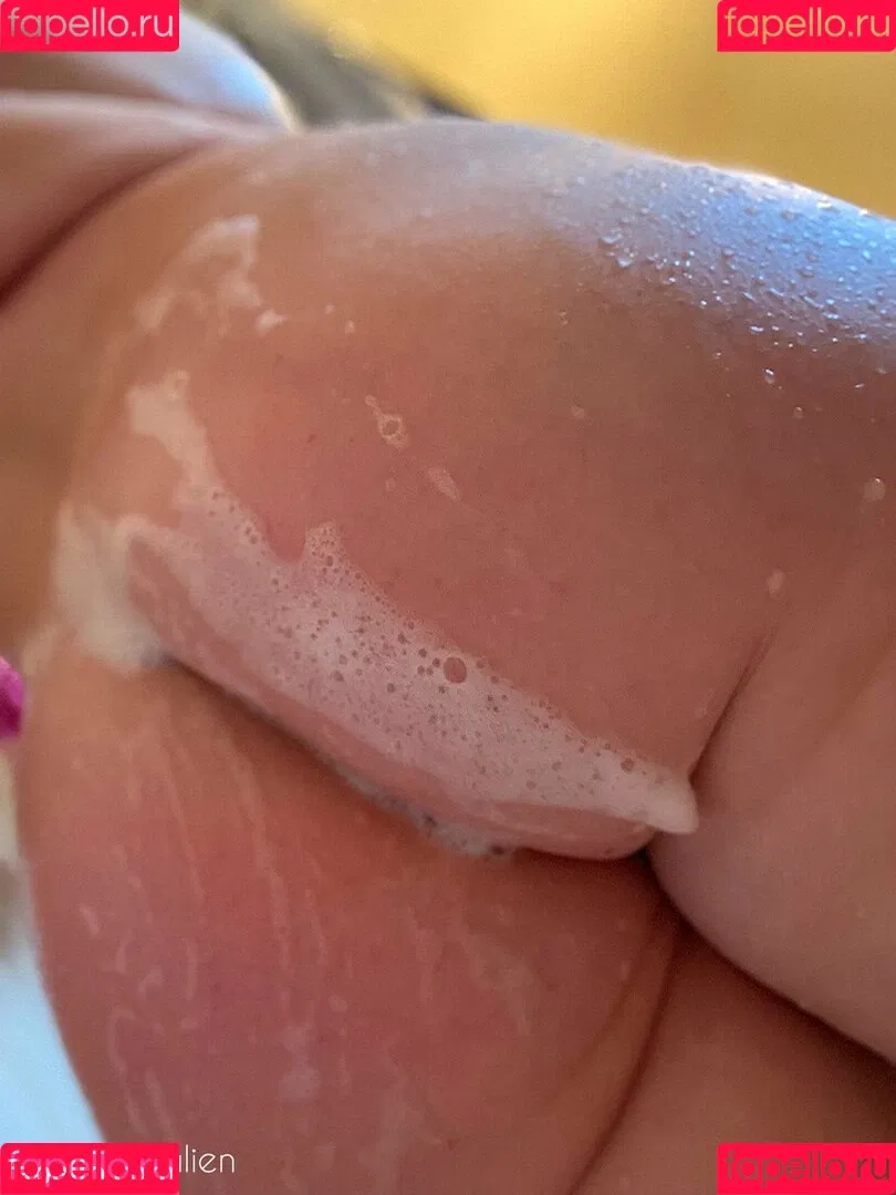 lilpinkalien Onlyfans Photo Gallery 