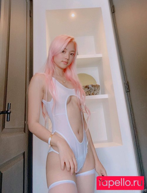 Vyvan Le Nude Onlyfans Photo 276