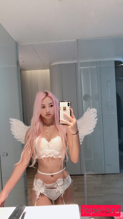Vyvan Le Nude Onlyfans Photo 88