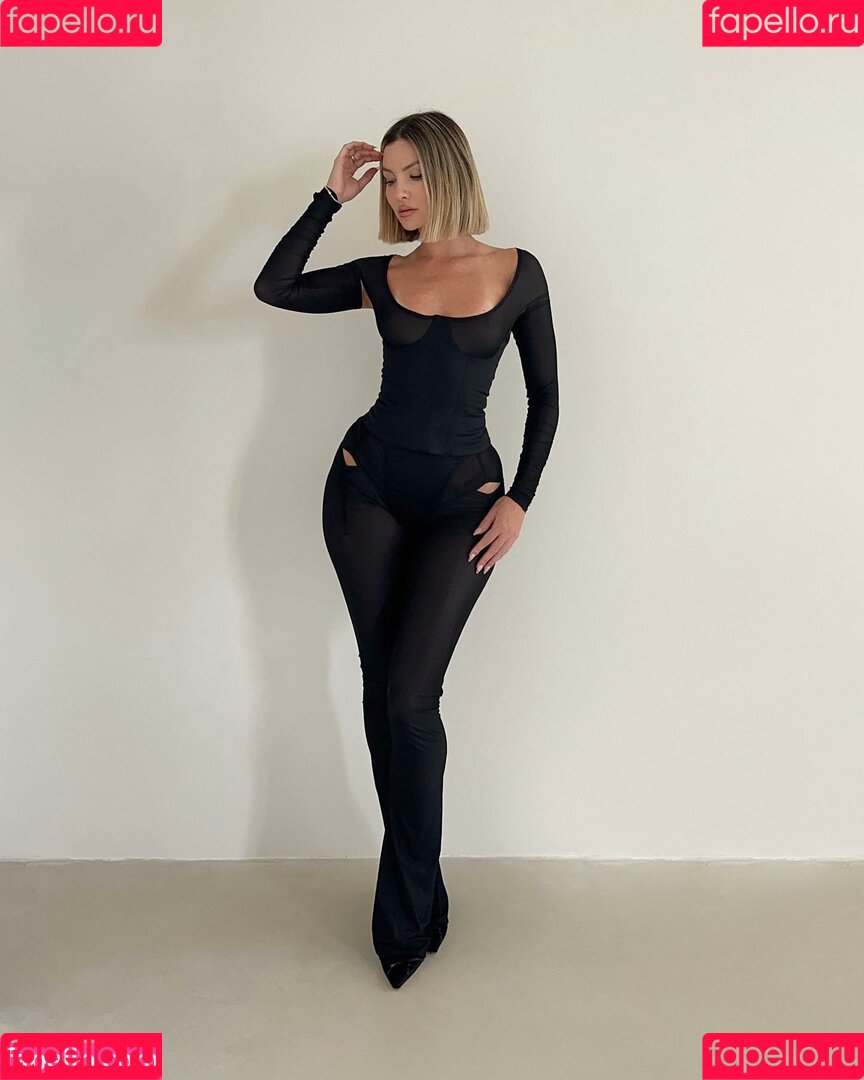 Casi Davis Onlyfans Photo Gallery 