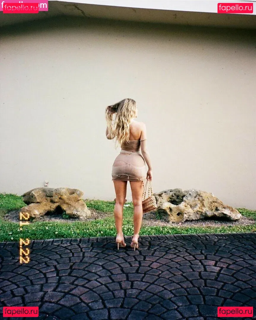 Casi Davis Onlyfans Photo Gallery 