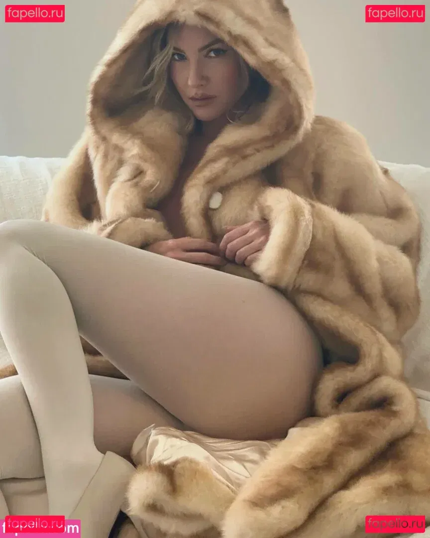 Casi Davis Onlyfans Photo Gallery 