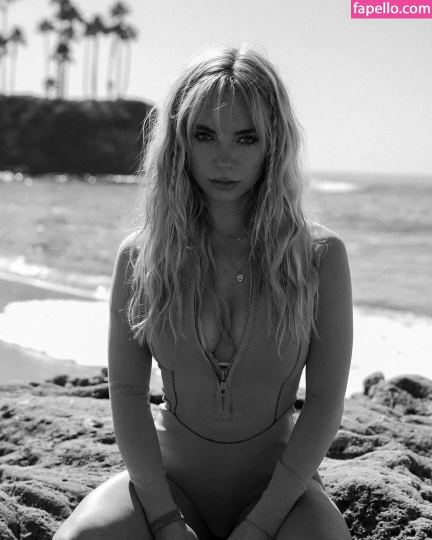 Maggie Grace Onlyfans Photo Gallery 