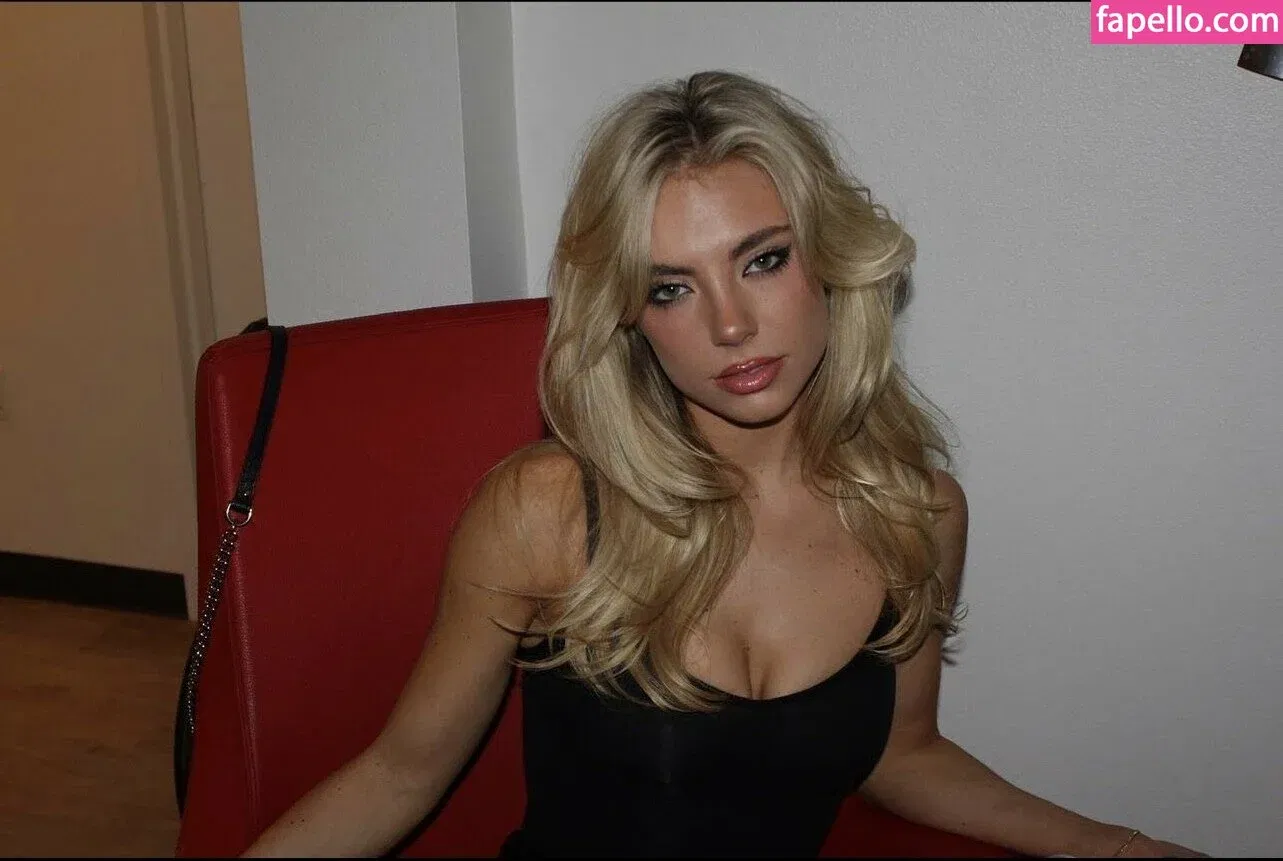 Maggie Grace Onlyfans Photo Gallery 