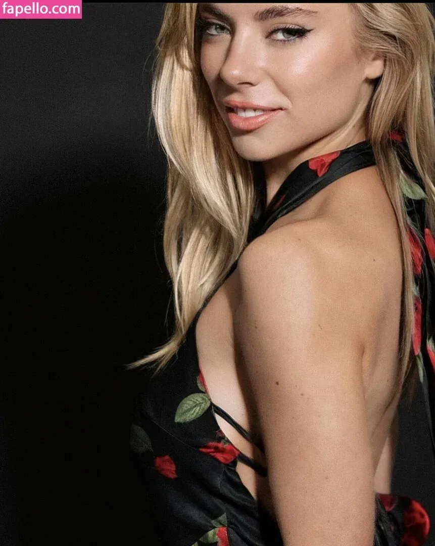 Maggie Grace Onlyfans Photo Gallery 