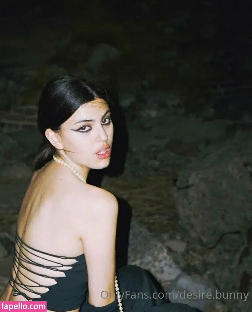 desire.bunny Onlyfans Photo Gallery 
