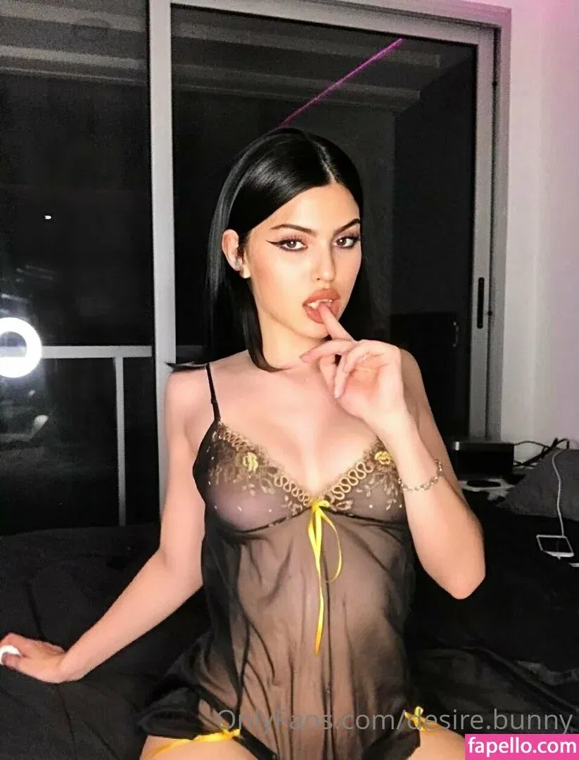 desire.bunny Onlyfans Photo Gallery 