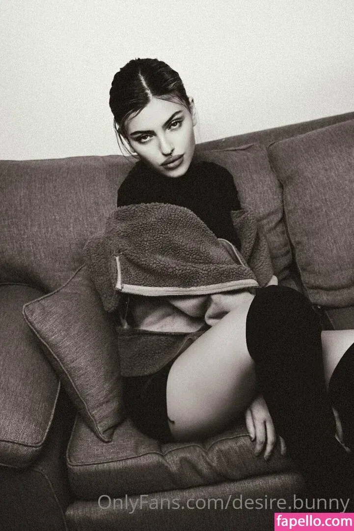 desire.bunny Onlyfans Photo Gallery 