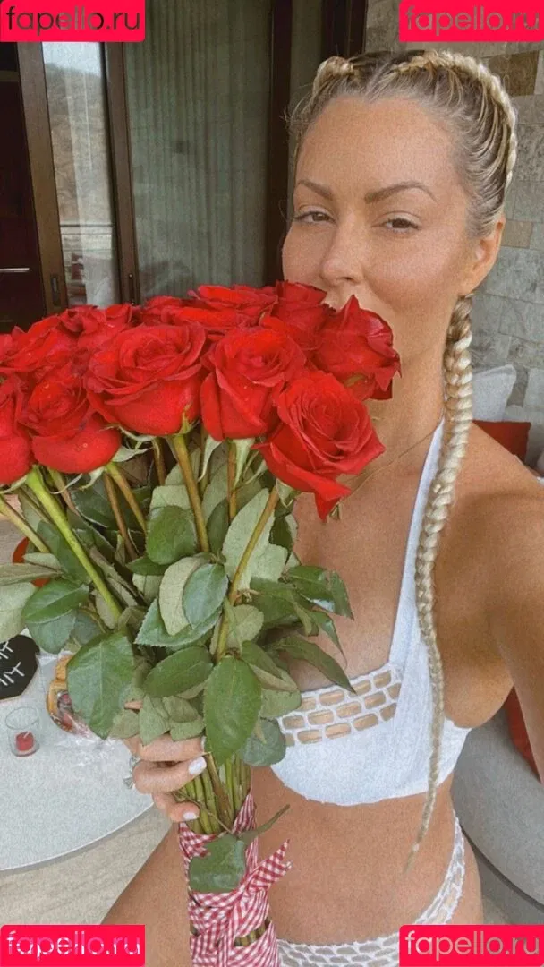 Maryse WWE Onlyfans Photo Gallery 