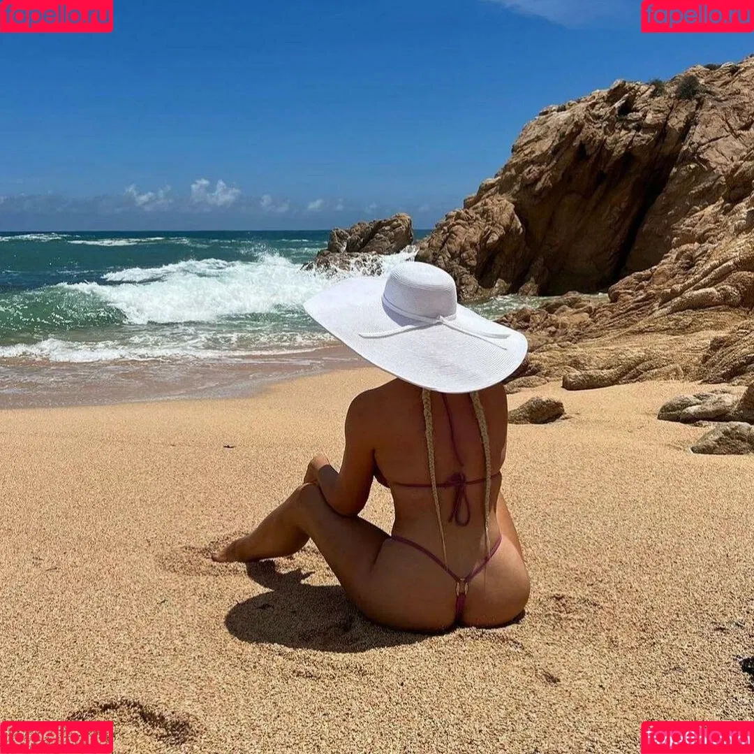Maryse WWE Onlyfans Photo Gallery 