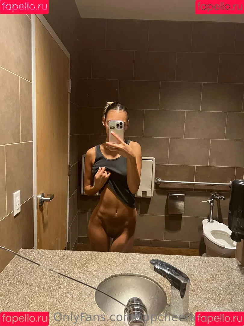topcheerleader18 Onlyfans Photo Gallery 
