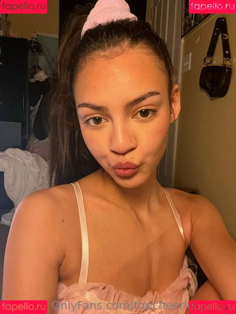 topcheerleader18 Onlyfans Photo Gallery 