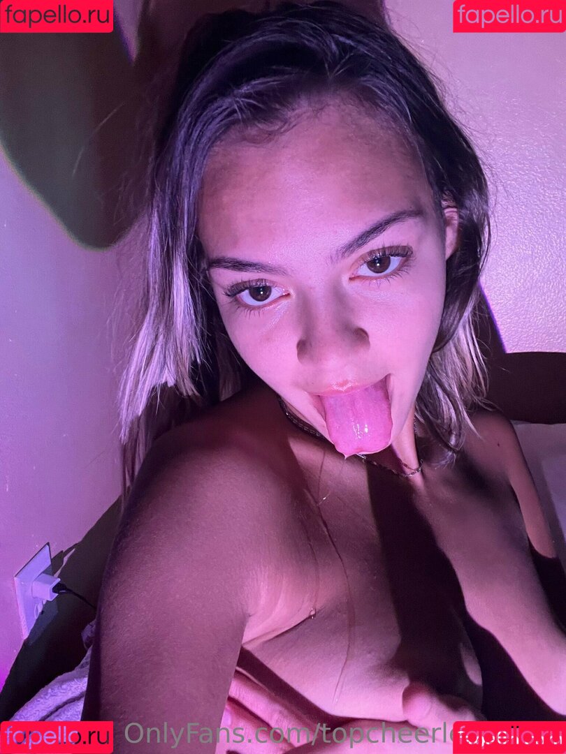 topcheerleader18 Onlyfans Photo Gallery 