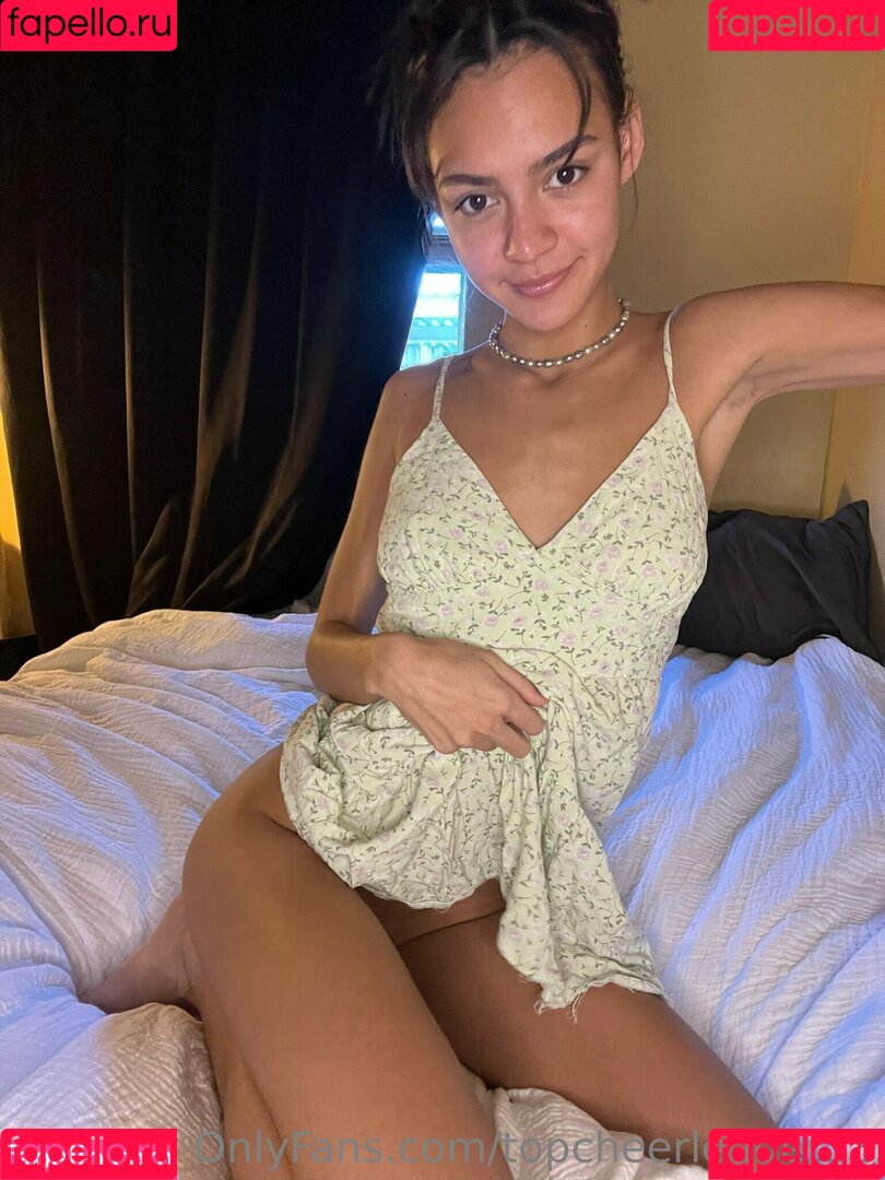topcheerleader18 Onlyfans Photo Gallery 