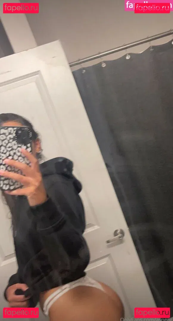 Aspen Reed Onlyfans Photo Gallery 