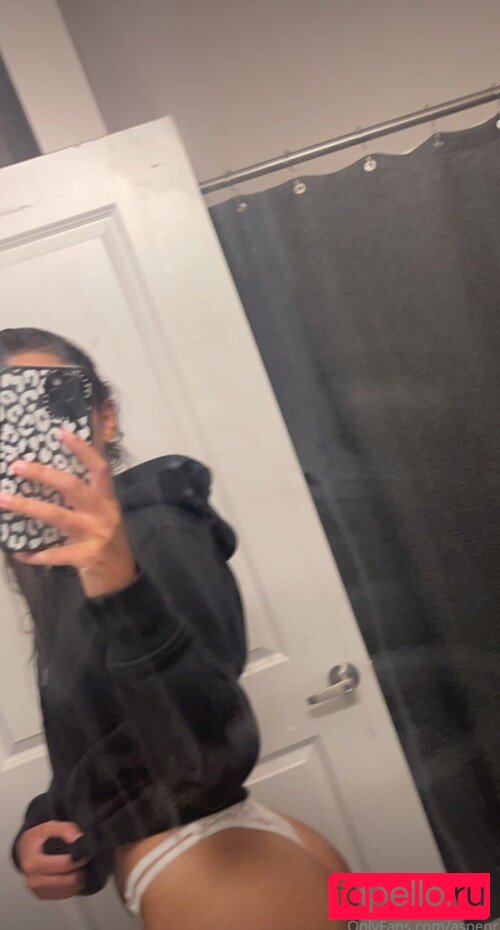 Aspen Reed Onlyfans Photo Gallery 