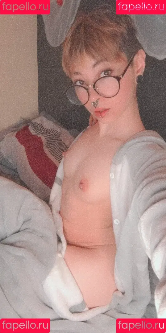 emberetsuko Onlyfans Photo Gallery 