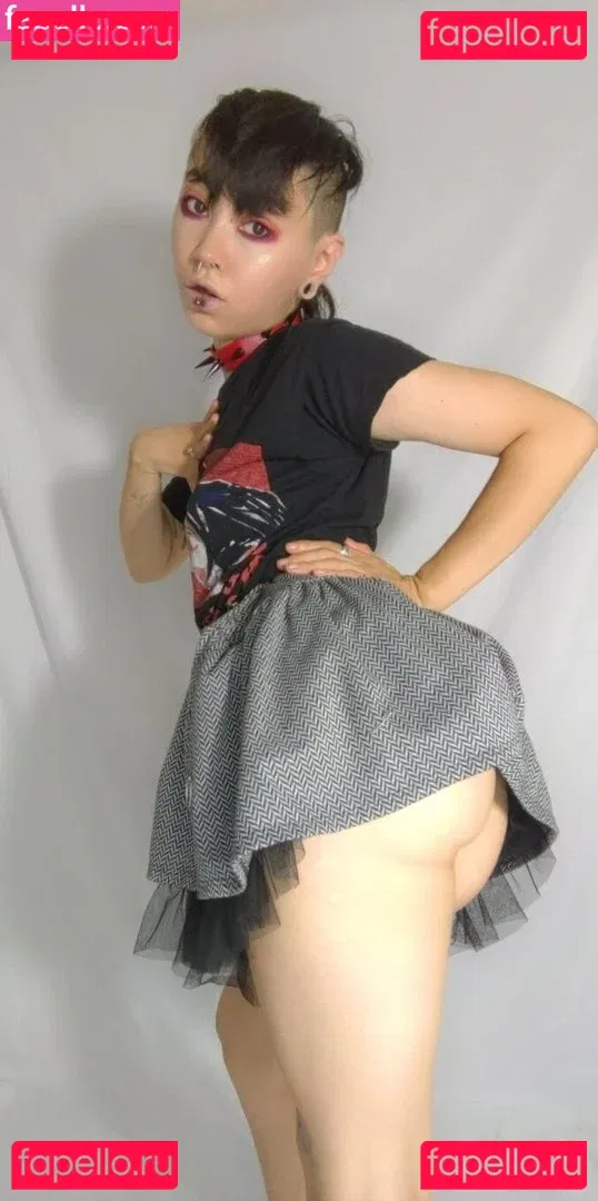 emberetsuko Onlyfans Photo Gallery 