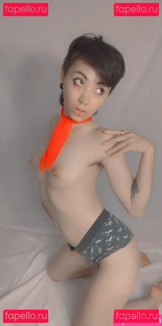 emberetsuko Onlyfans Photo Gallery 