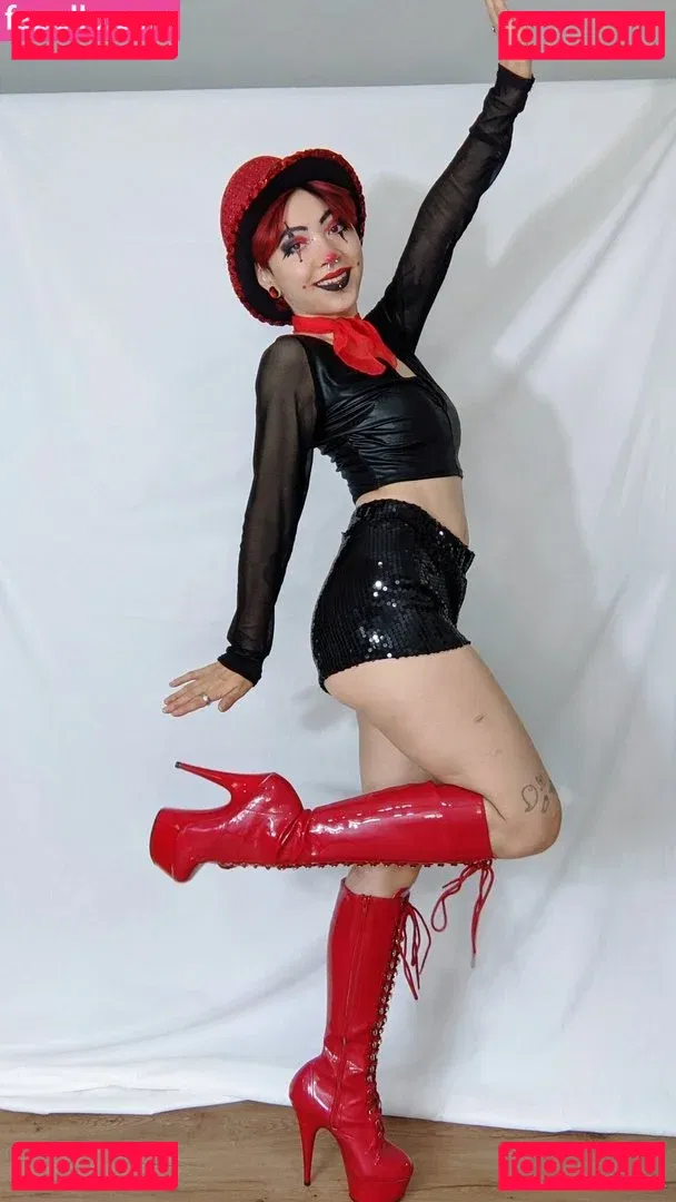 emberetsuko Onlyfans Photo Gallery 