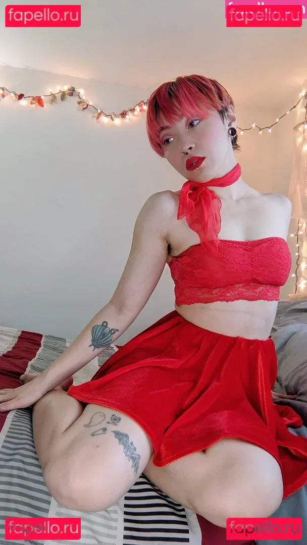 emberetsuko Onlyfans Photo Gallery 