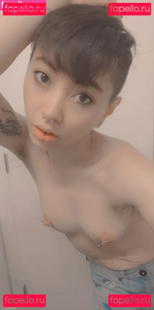 emberetsuko Onlyfans Photo Gallery 