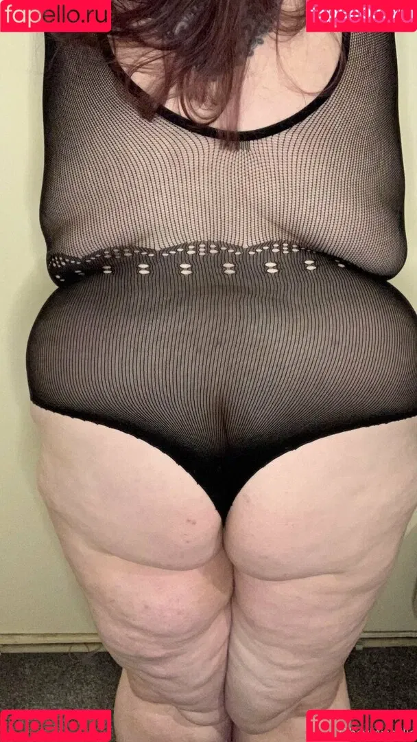 obeymisselle Onlyfans Photo Gallery 