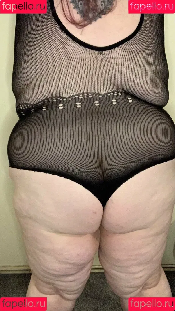 obeymisselle Onlyfans Photo Gallery 