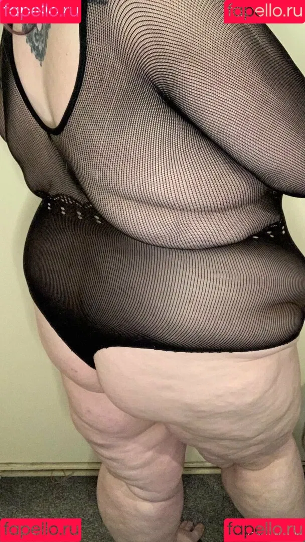 obeymisselle Onlyfans Photo Gallery 