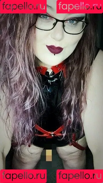 obeymisselle Onlyfans Photo Gallery 