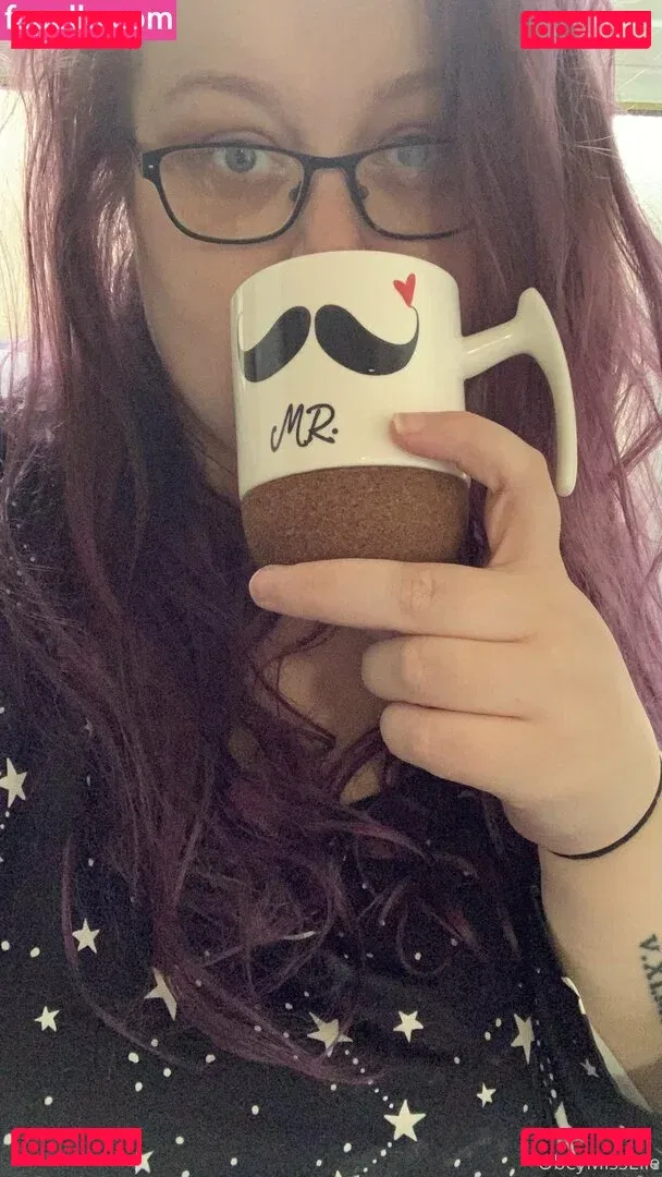 obeymisselle Onlyfans Photo Gallery 