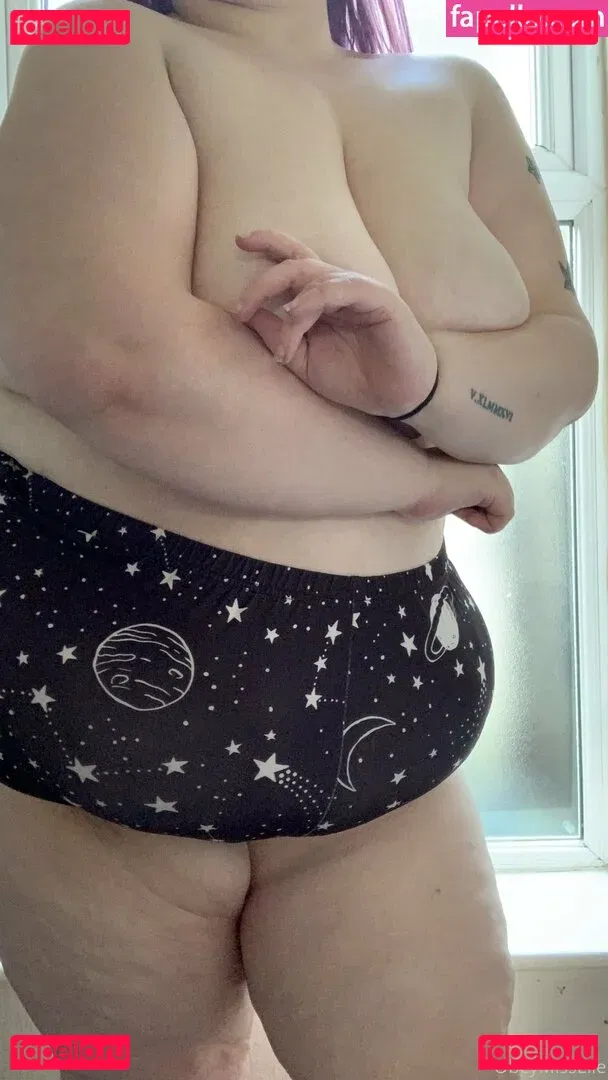 obeymisselle Onlyfans Photo Gallery 