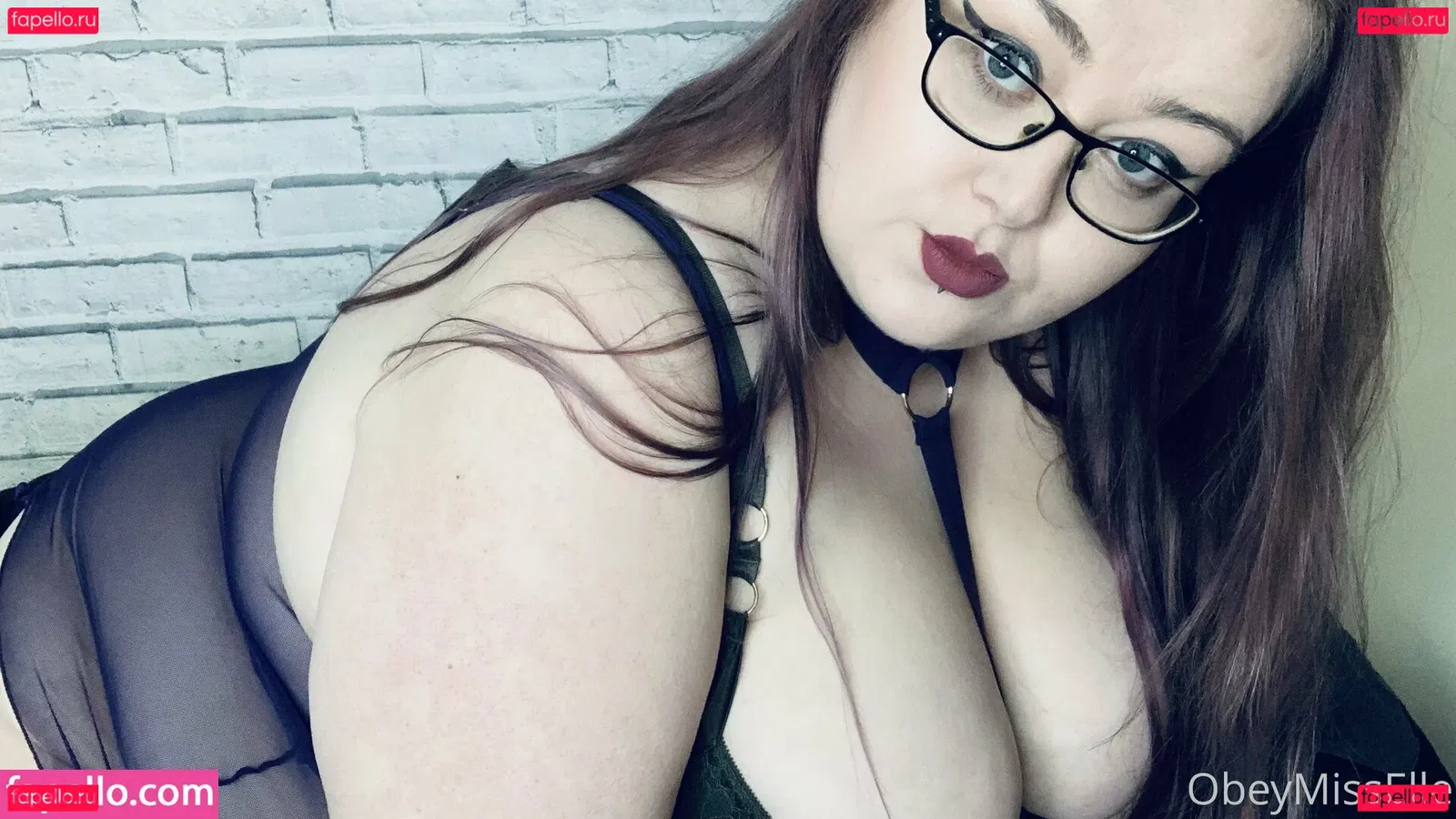 obeymisselle Onlyfans Photo Gallery 