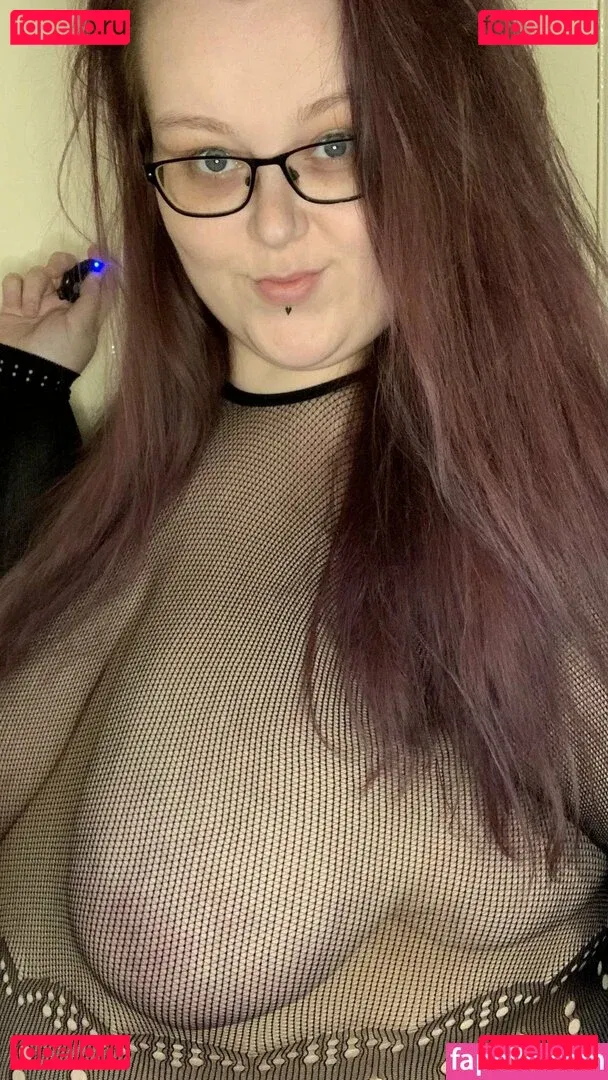 obeymisselle Onlyfans Photo Gallery 