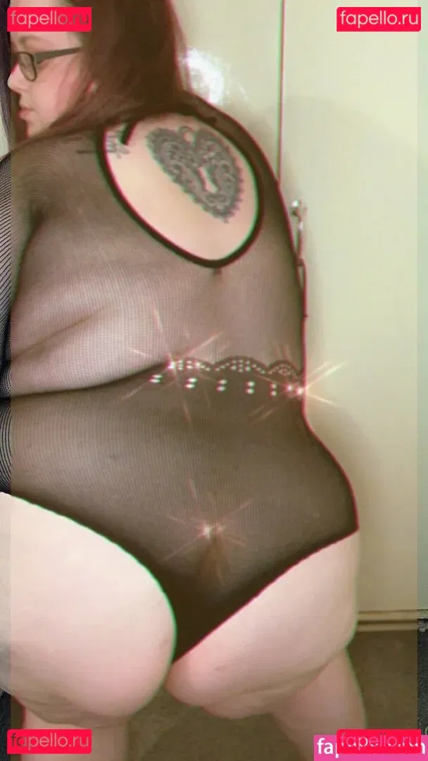 obeymisselle Onlyfans Photo Gallery 