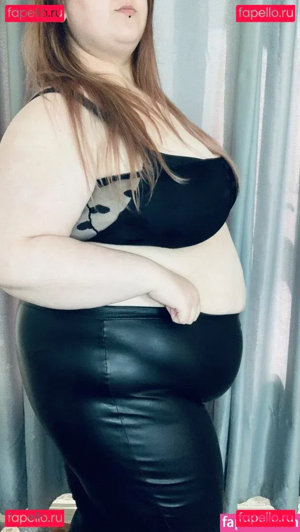 obeymisselle Onlyfans Photo Gallery 