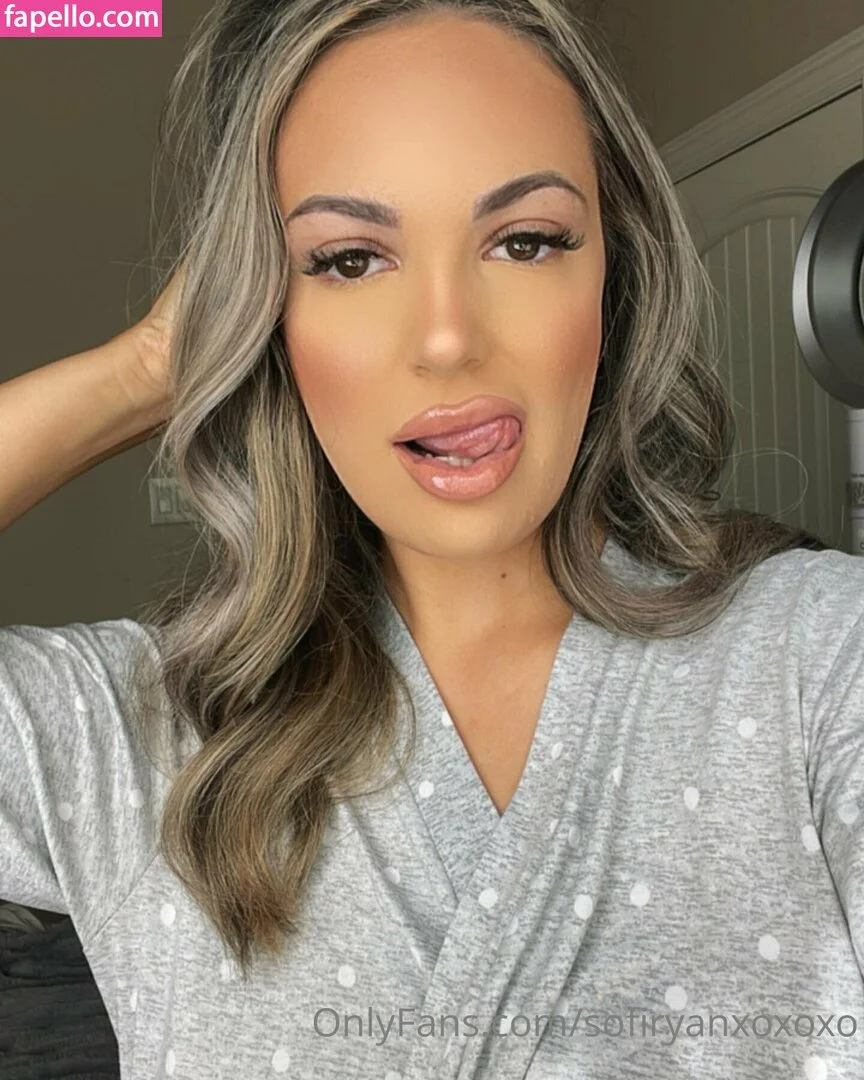 sofiryanxoxoxo Onlyfans Photo Gallery 