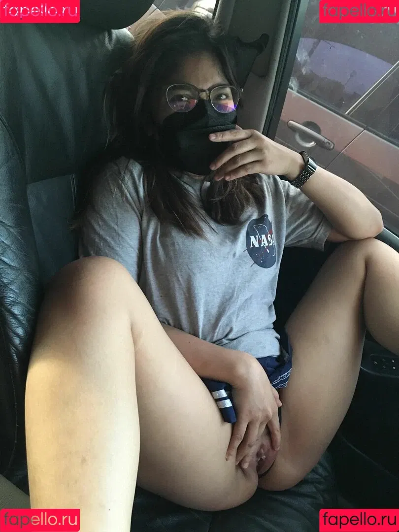 TinyAsianDoll18 Onlyfans Photo Gallery 
