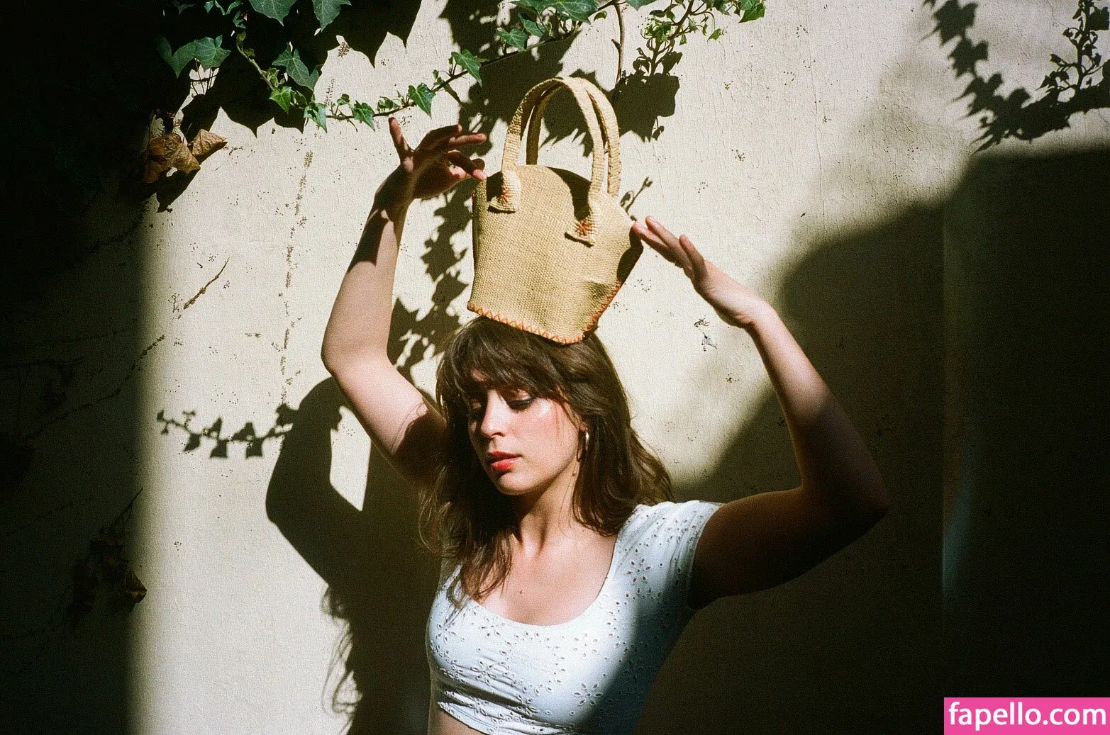 Lucie Bourdeu Onlyfans Photo Gallery 