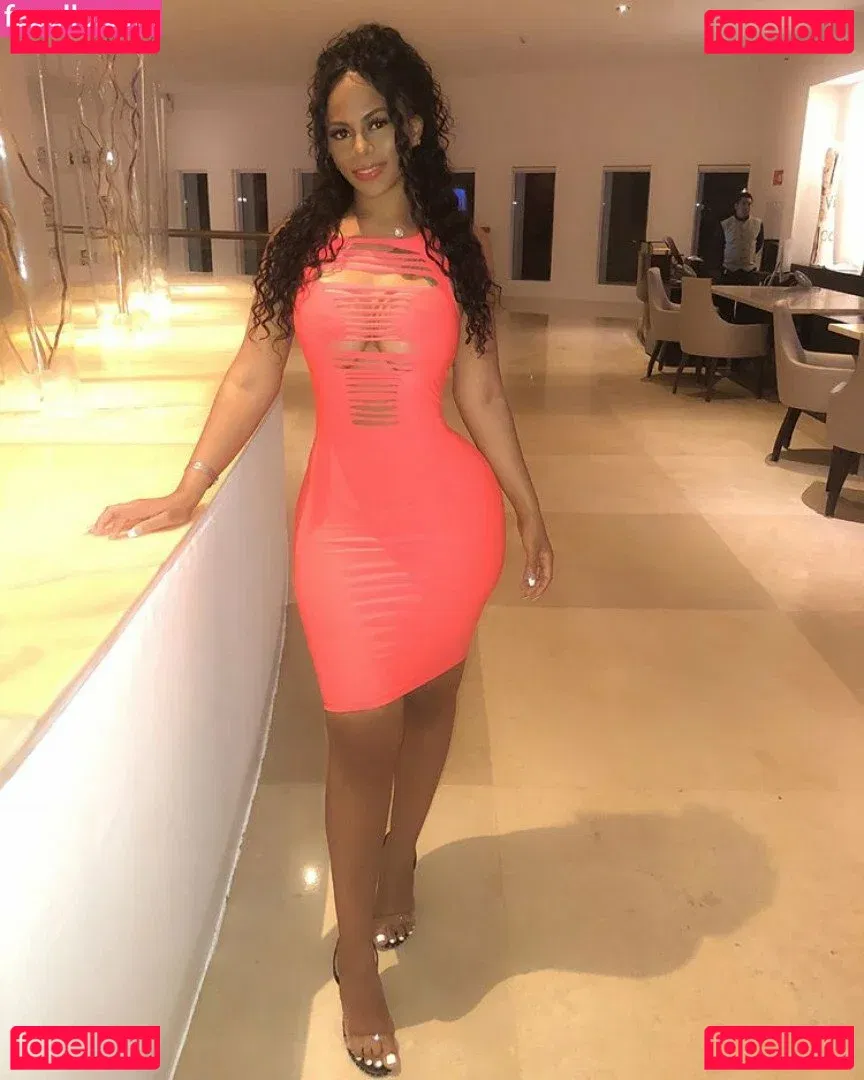 Strella Katt Onlyfans Photo Gallery 