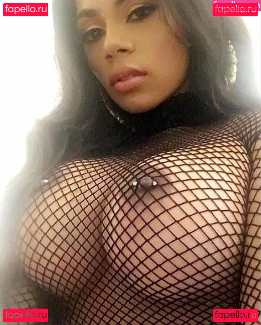 Strella Katt Onlyfans Photo Gallery 