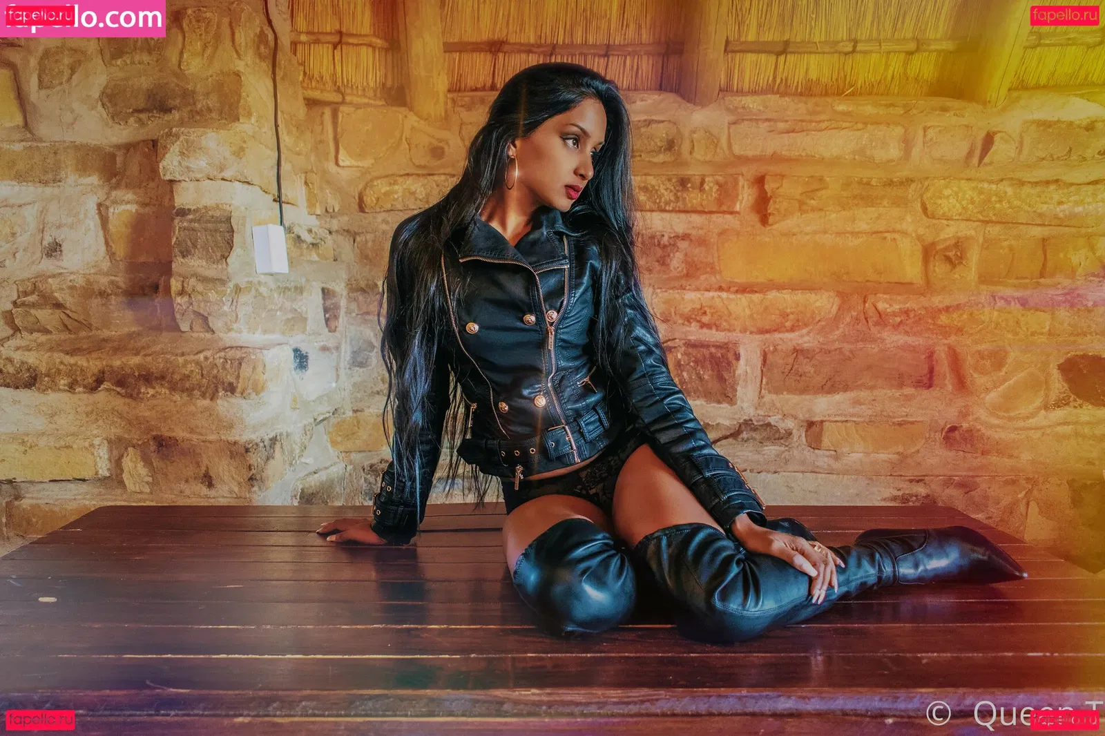 thequeentrish Onlyfans Photo Gallery 