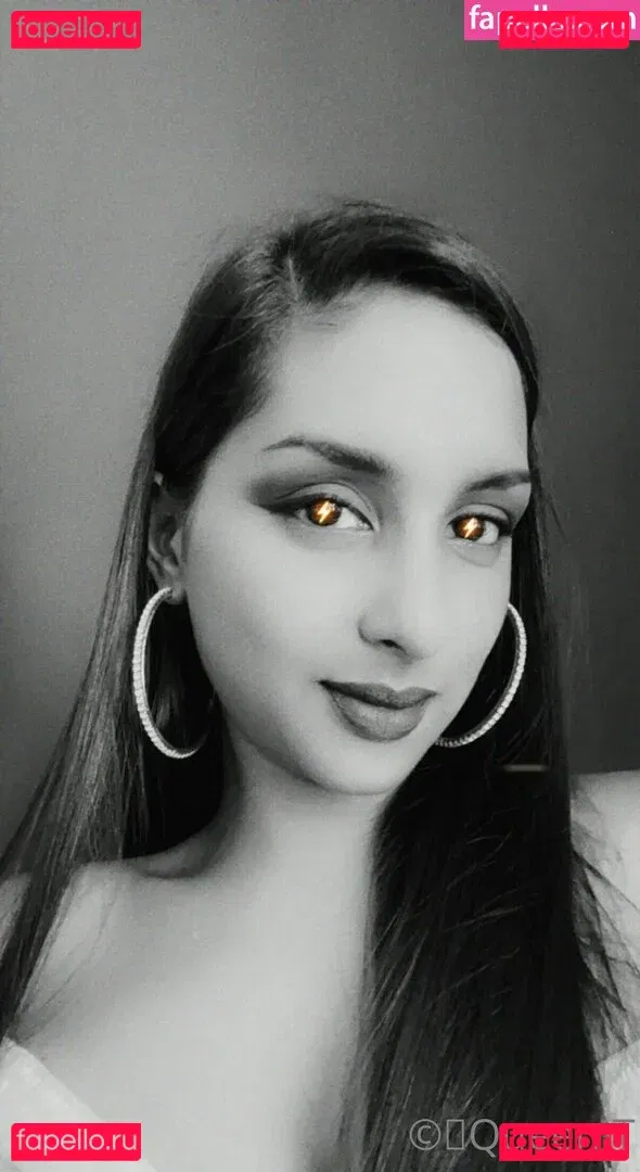 thequeentrish Onlyfans Photo Gallery 