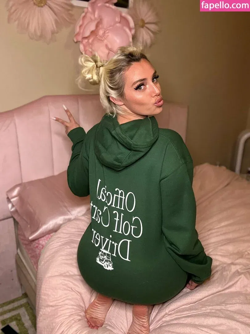 cassholland Onlyfans Photo Gallery 