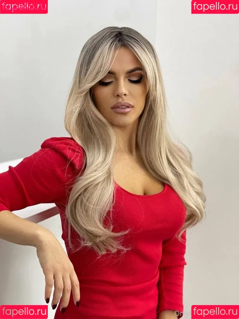 Ula.X Onlyfans Photo Gallery 
