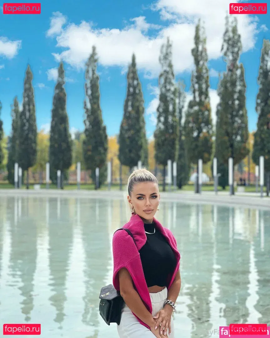 Ula.X Onlyfans Photo Gallery 