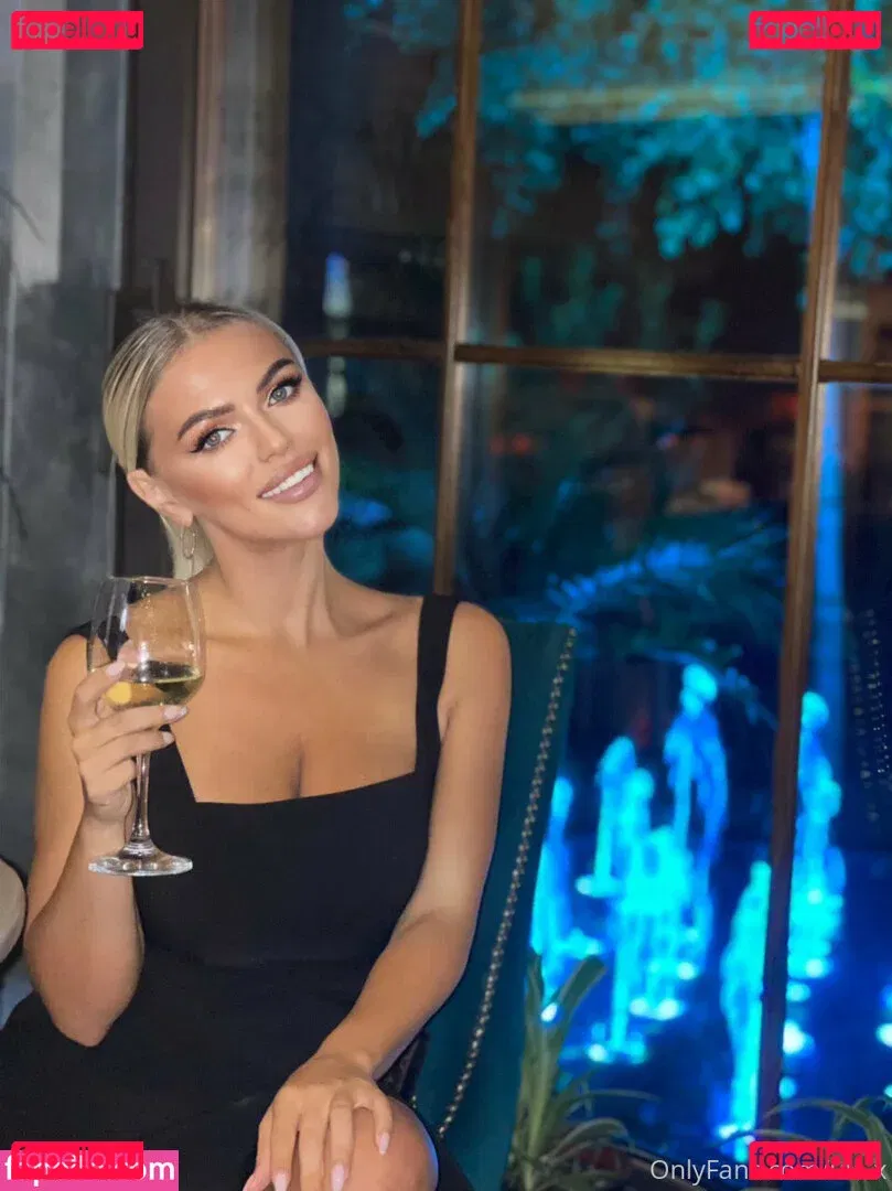 Ula.X Onlyfans Photo Gallery 