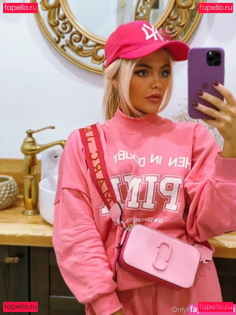 Ula.X Onlyfans Photo Gallery 